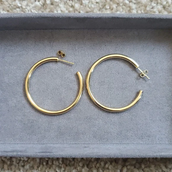 Mejuri Vermeil Tube Hoops - Picture 7 of 8